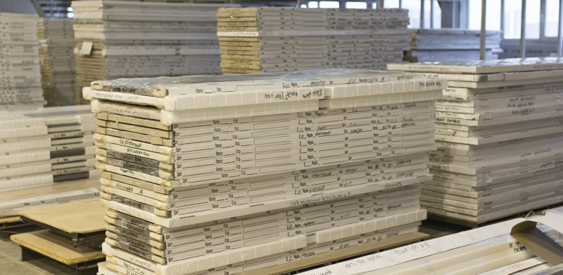 Хранение и транспортировка межкомнатных дверей